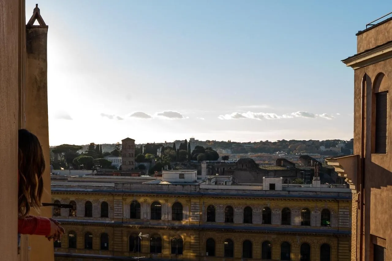La Polveriera, Appartamenti Eleganti E Luminosi Vicino Al Colosseo Rome Apartment