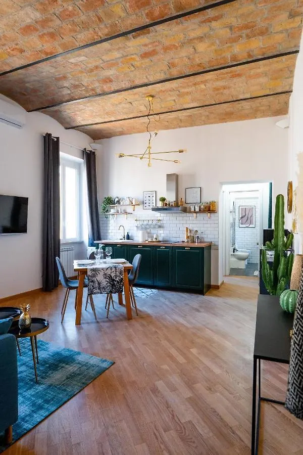 La Polveriera, Appartamenti Eleganti E Luminosi Vicino Al Colosseo Rome Apartment