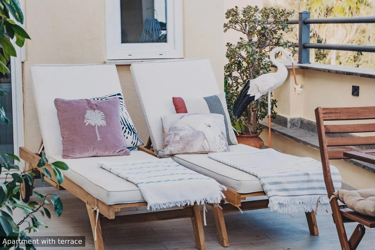 Apartment La Polveriera, Appartamenti Eleganti E Luminosi Vicino Al Colosseo Rome Italy
